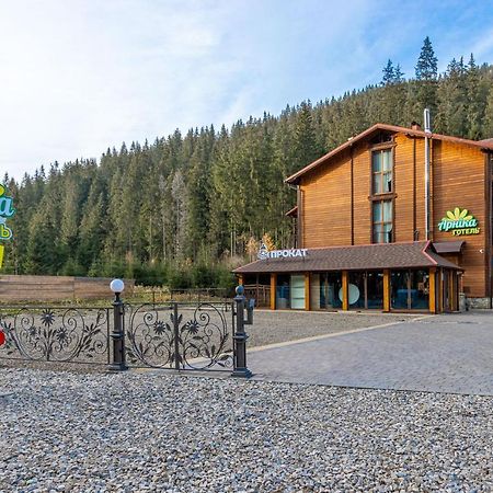 Arnika Hotel Bukovel Exteriör bild