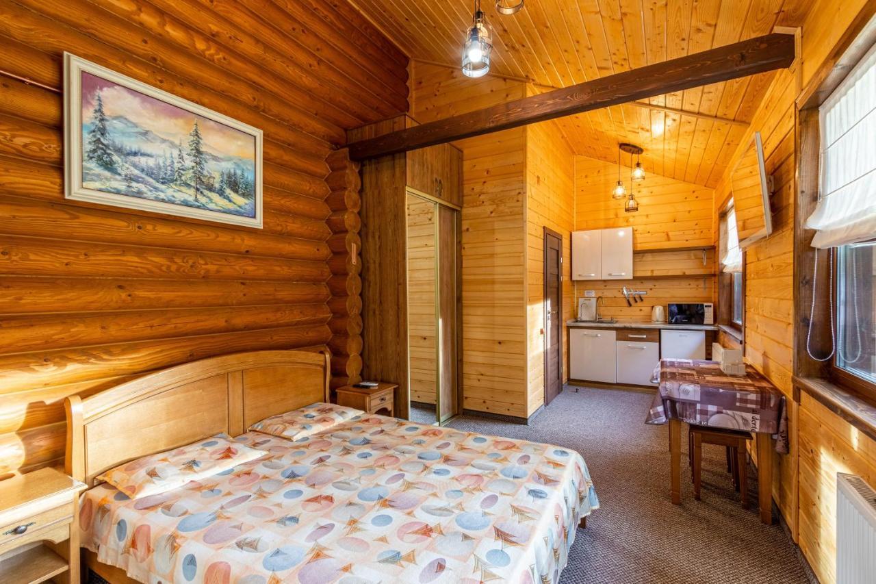 Arnika Hotel Bukovel Exteriör bild