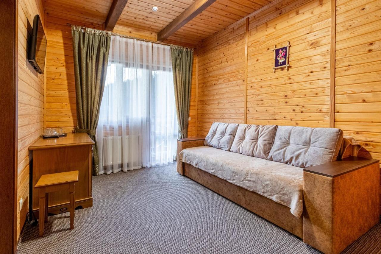 Arnika Hotel Bukovel Exteriör bild