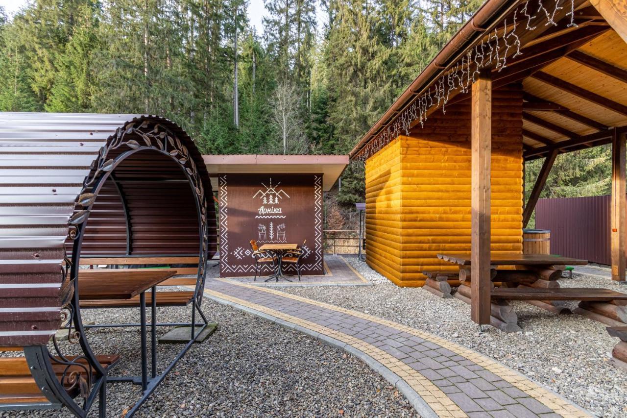 Arnika Hotel Bukovel Exteriör bild