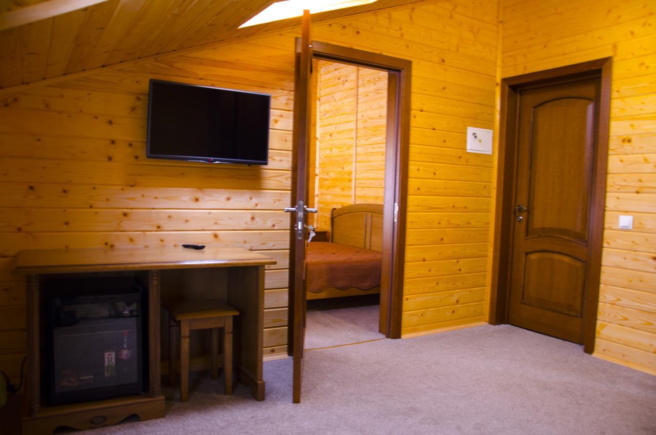 Arnika Hotel Bukovel Exteriör bild