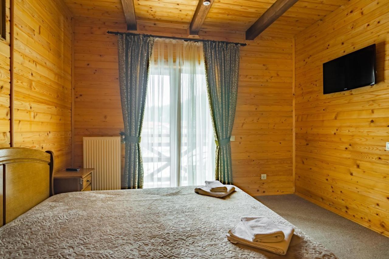 Arnika Hotel Bukovel Exteriör bild