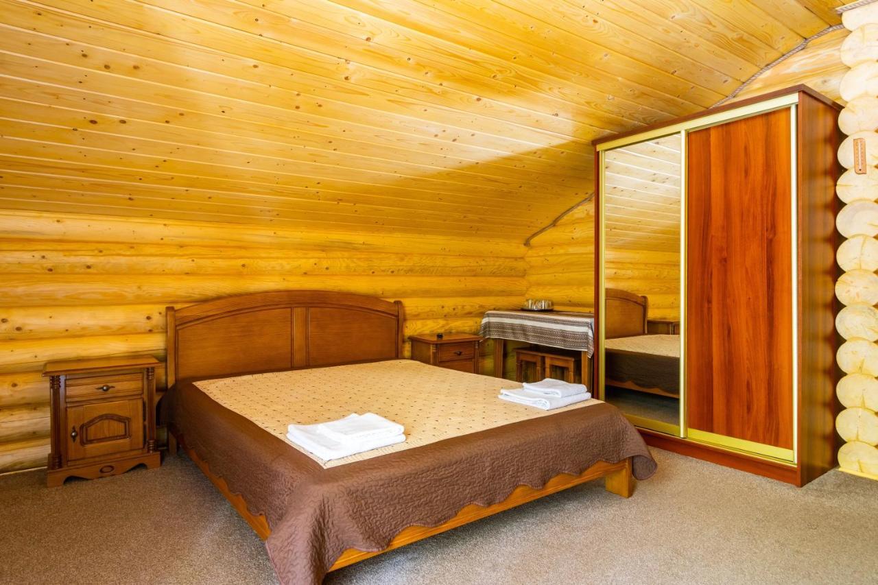 Arnika Hotel Bukovel Exteriör bild