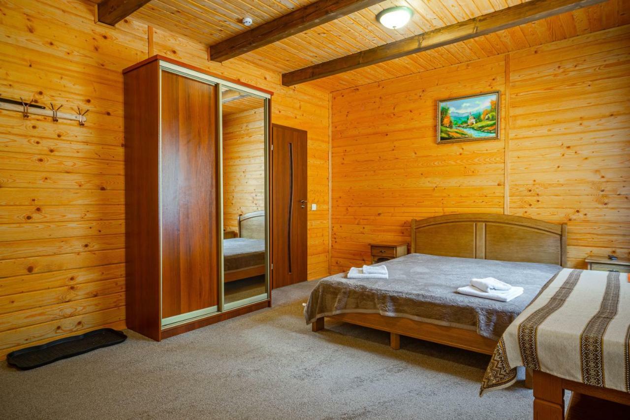 Arnika Hotel Bukovel Exteriör bild